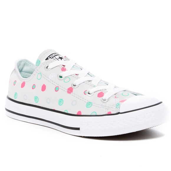 girls converse shoes